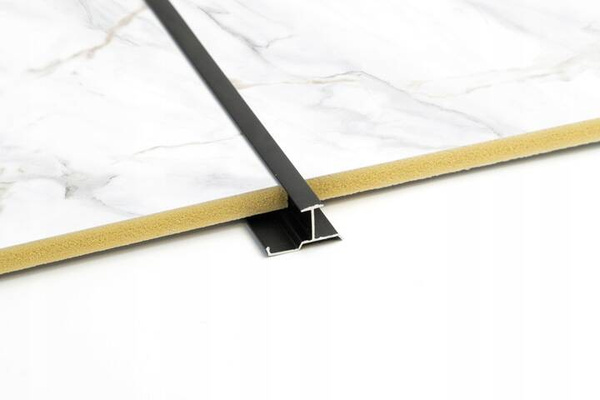 Prírodný dub Wotan - Prémiové 3D lamely - Dekoratívne akustické vertikálne stenové panely