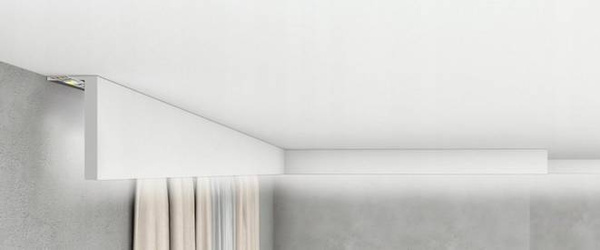 Dekoračný kryt na záclonovú tyč - Capri white